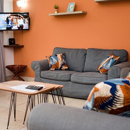 Appartement Charmant Et Lumineux 푸앵트누아르 외부 사진