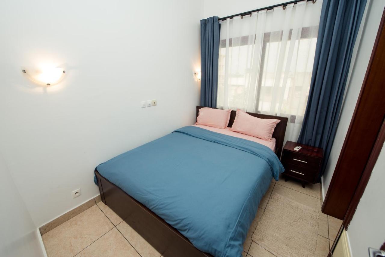 Appartement Charmant Et Lumineux 푸앵트누아르 외부 사진