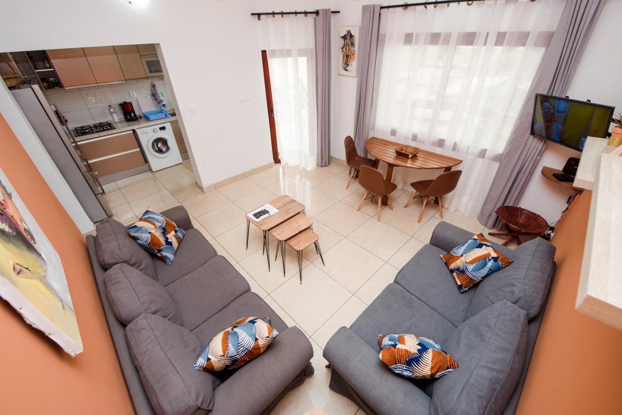 Appartement Charmant Et Lumineux 푸앵트누아르 외부 사진